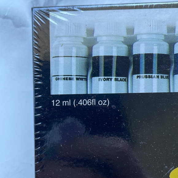 Sakura 18-Piece Koi Assorted Water Color Tube Set - Picture 3 of 11